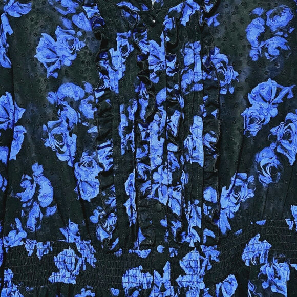 Torrid Chiffon Clip Dot Ruffle Front Top Floral Blue Plus Size 2 Romantic Gothic - Picture 4 of 6